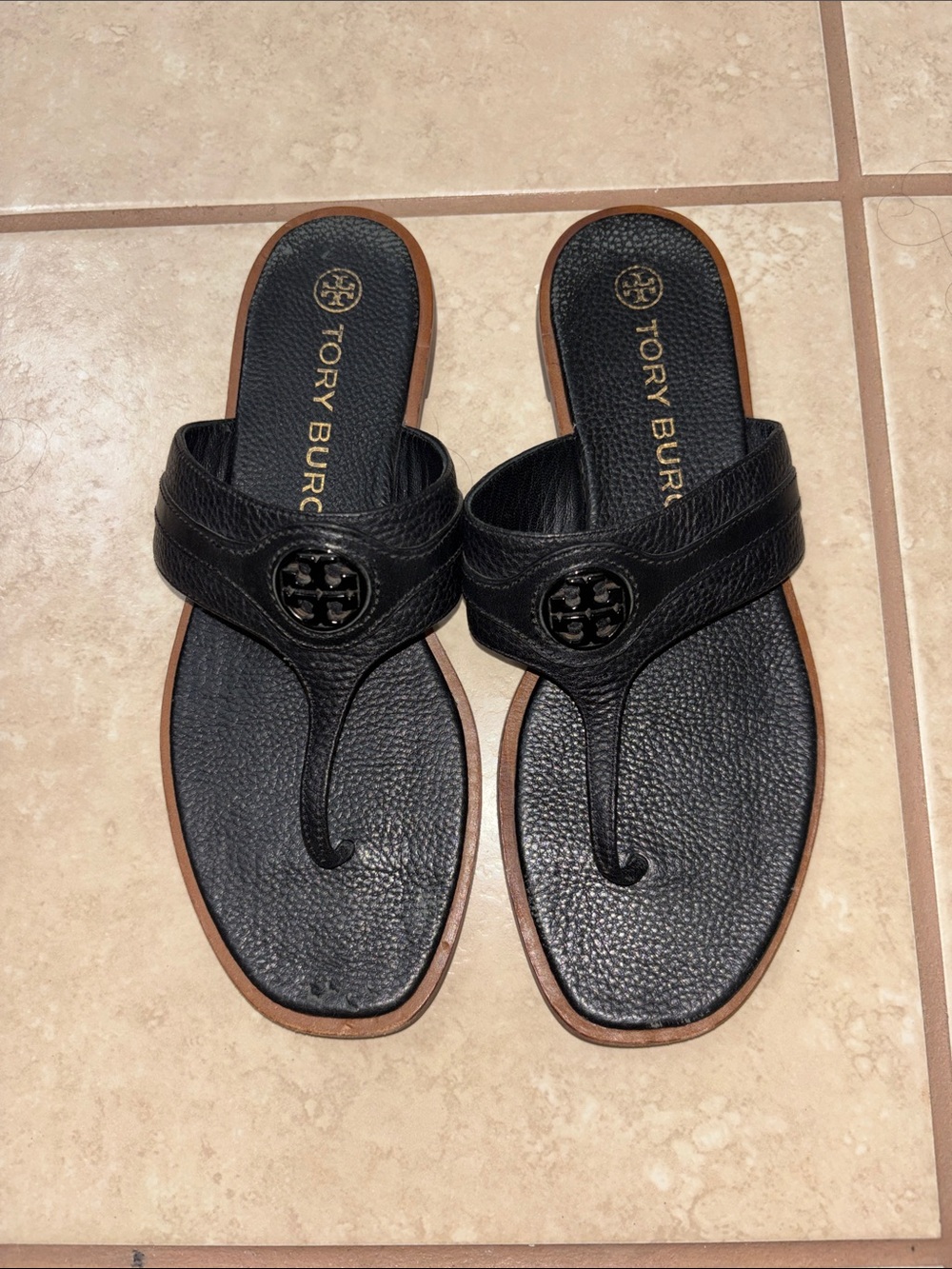 Tory Burch Black Logo Toe-Post Leather Sandals - Picture 2 of 7
